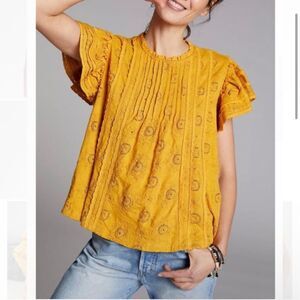 Forever that Girl (Anthropology) Women’s Mustard Eyelet Short Sleeve Blouse